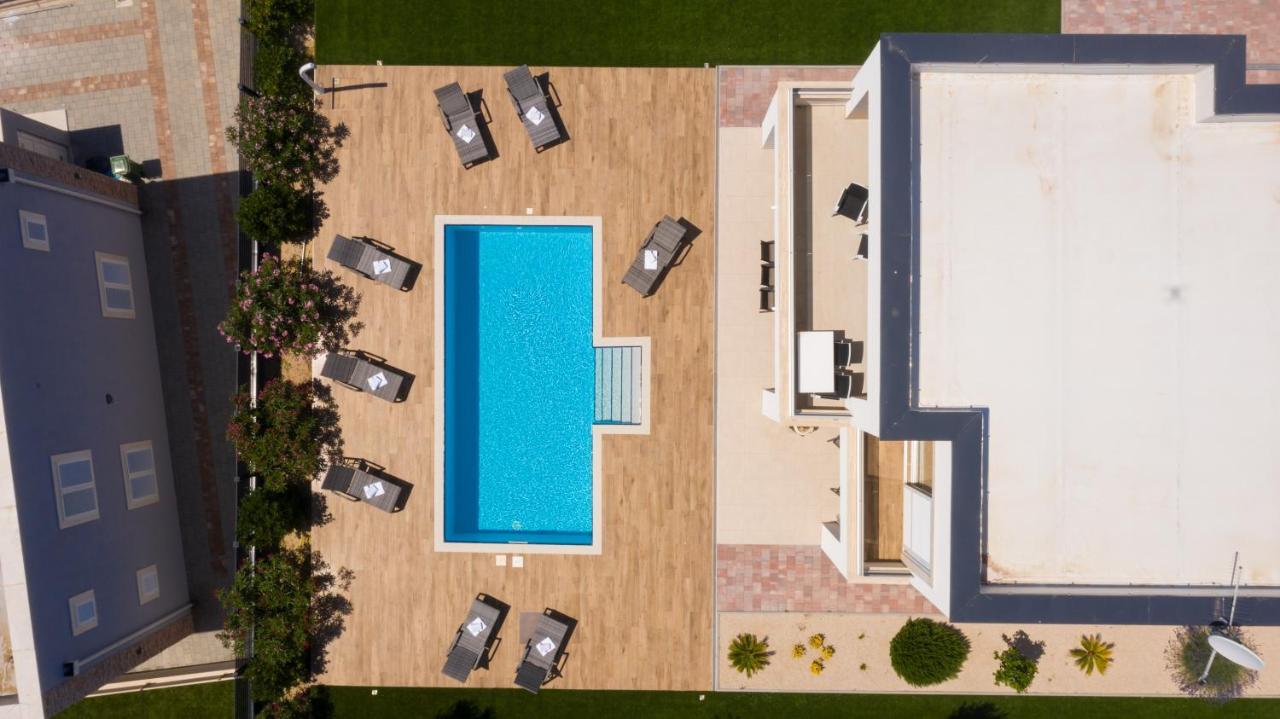 Villas Royal I With Private Pool Novalja Eksteriør bilde